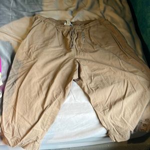 Woman’s capris brown string tie wait size 2x